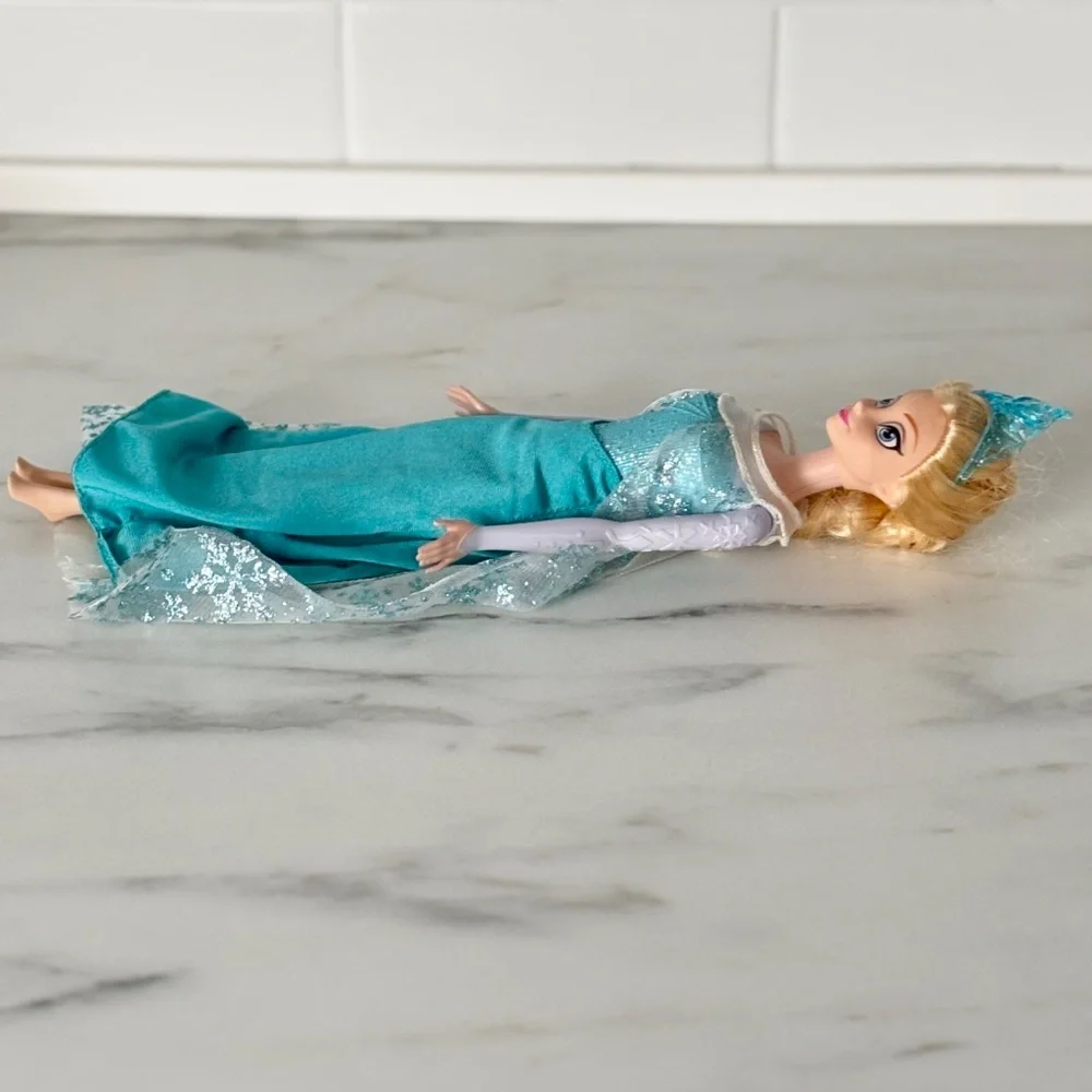 Disney queen elsa
